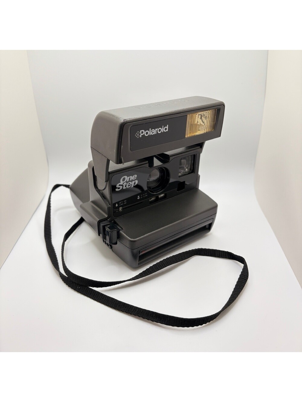 Polaroid One Step 600 Instant Film Camera Vintage 90s Excellent Working C115